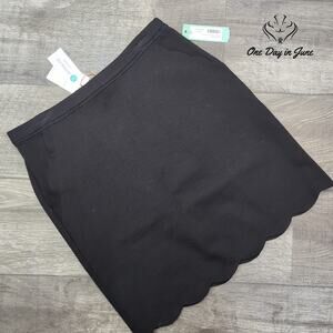 Skies Are Blue Berenice Scallop Hem Skirt Size L